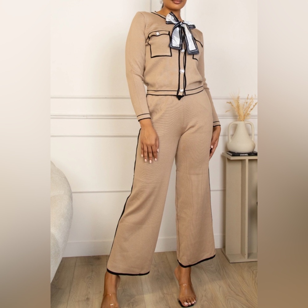 Beige & Black Trim Luxe 2-Piece Sweater Knit Set Size Small